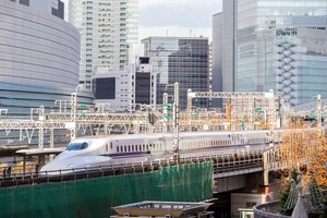 新幹線が1964年に開通してからすでに60年近くが経過した。新幹線は世界で最初に開業した高速鉄道であり、まさに「元祖」とも言える存在だが、中国人は「中国高速鉄道」を「中国の新4大発明」の1つに含め、何かと新幹線をライバル視している。(イメージ写真提供:123RF)