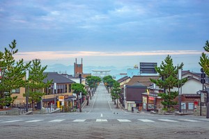 広大な国土の中国では、道路も幅も広く、幹線道路でなくとも3車線以上あるような道路は多い。そんな中国からすると、日本の道路はずいぶん狭く感じるようだ。中国の動画サイトはこのほど、日本の道路状況について紹介する動画を配信した。(イメージ写真提供:123RF)
